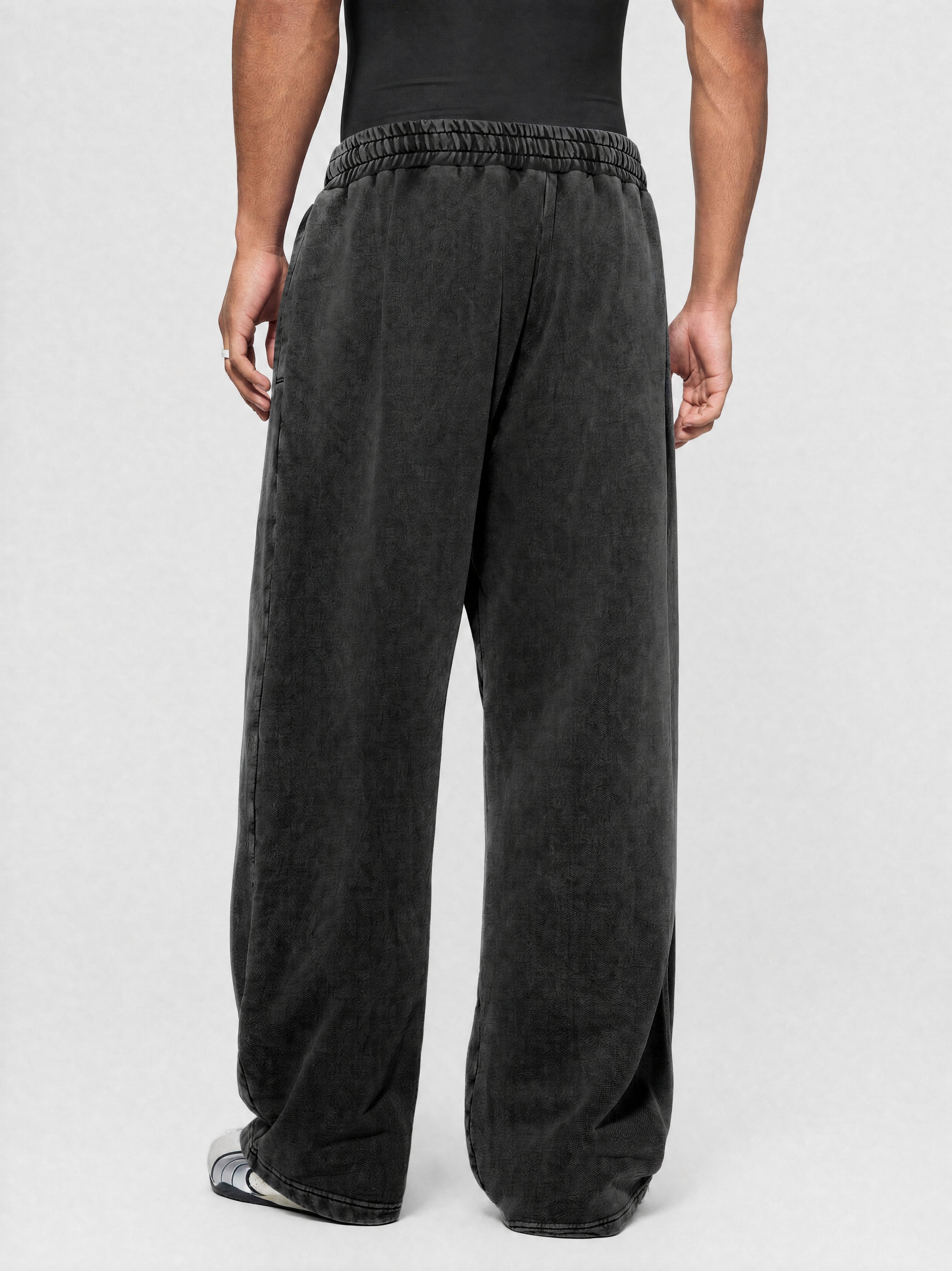 Snow Wash Baggy Sweatpants
