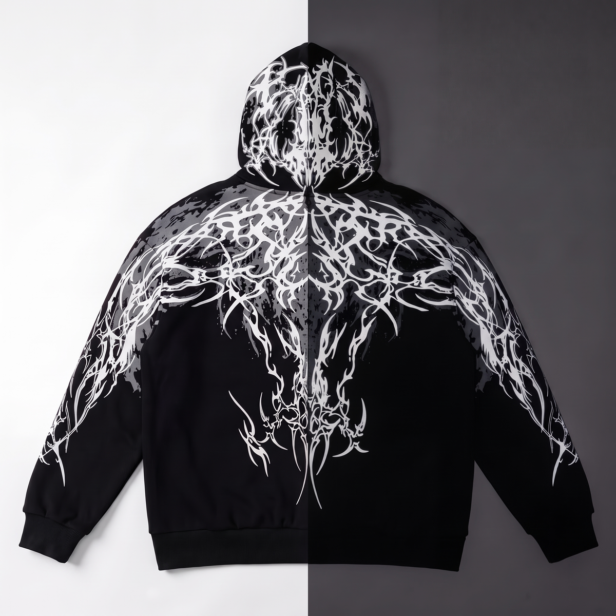 Reflective print in daylight vs under flash